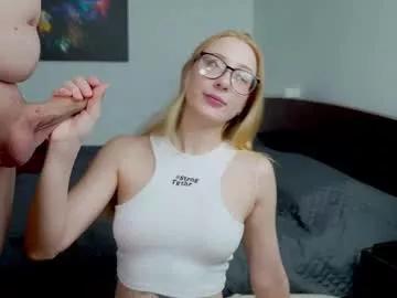 foxeslovefoxes from Chaturbate is Freechat