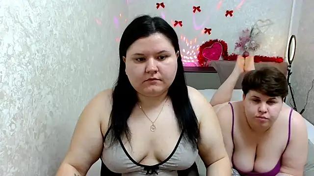 BeckyAndHellen from StripChat is Freechat