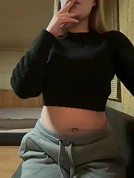 Blonde_schlampe from StripChat is Freechat