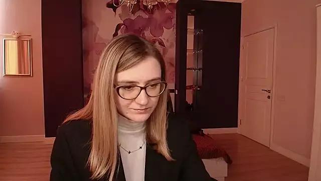 BritneyOlive from StripChat is Freechat