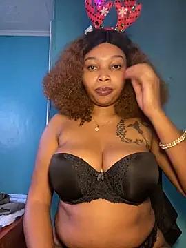 CreamyBerryy from StripChat is Freechat