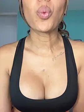 DianaHopson from StripChat is Freechat