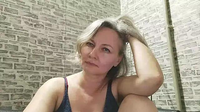 EdithManning from StripChat is Freechat