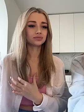 EmilyandMira from StripChat is Freechat