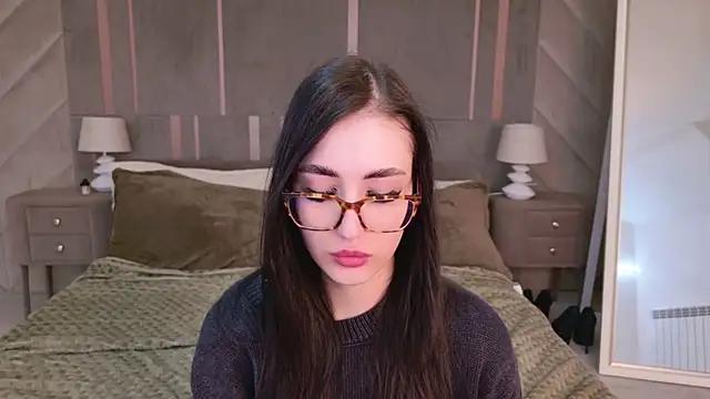 EmmaLawrens from StripChat is Freechat