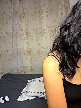 Julieta_Mendoza17 from StripChat is Freechat