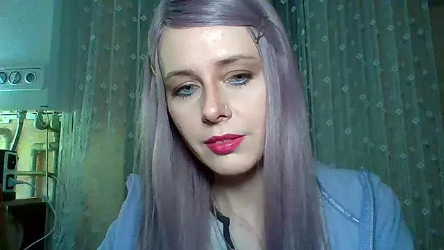 LuminousLady from StripChat is Freechat