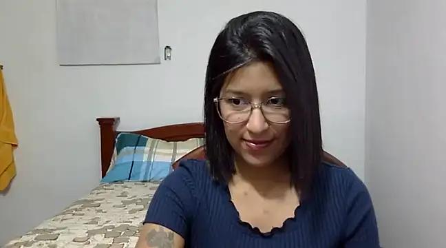 LunaXo69 from StripChat is Freechat