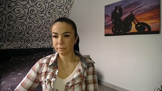 MaryHernandos from StripChat is Freechat