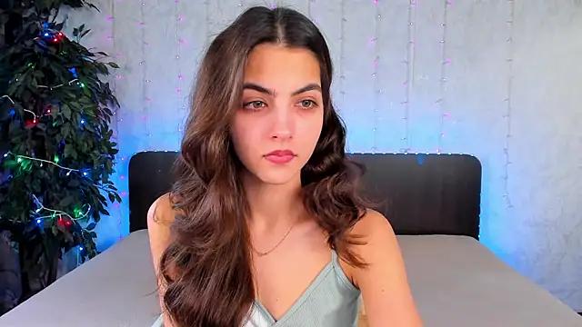 Milana_Crystal_ from StripChat is Freechat