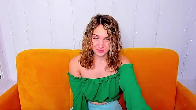 Milka_Blond from StripChat is Freechat