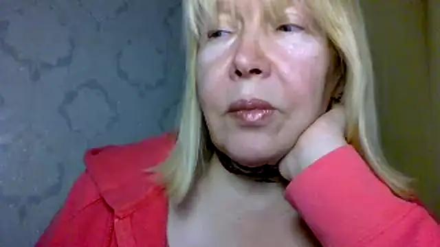 OlgaShine from StripChat is Freechat