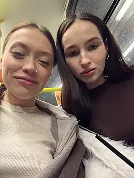 StripChat CityLynx is Freechat CityLynx — Pull up with teeth and shake tits in cam