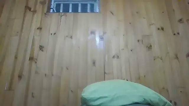 StripChat Roselingalvis13 is Freechat Roselingalvis13 — smoking, erotic dance